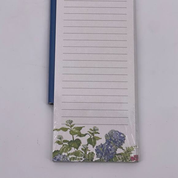 Biltmore Estate Magnetic Note Pad and Magnet Pencil Flowers Lined Paper NEW - Picture 3 of 10
